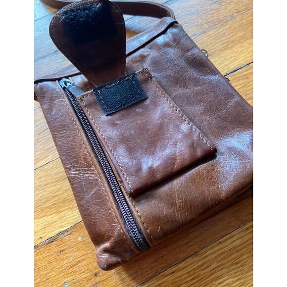 Vintage Distressed Brown Leather Mini Crossbody Bag w/Multiple Pockets - Picture 7 of 12